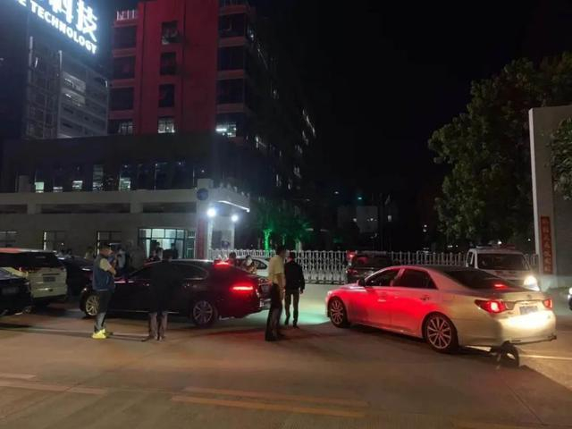 口罩機亂像